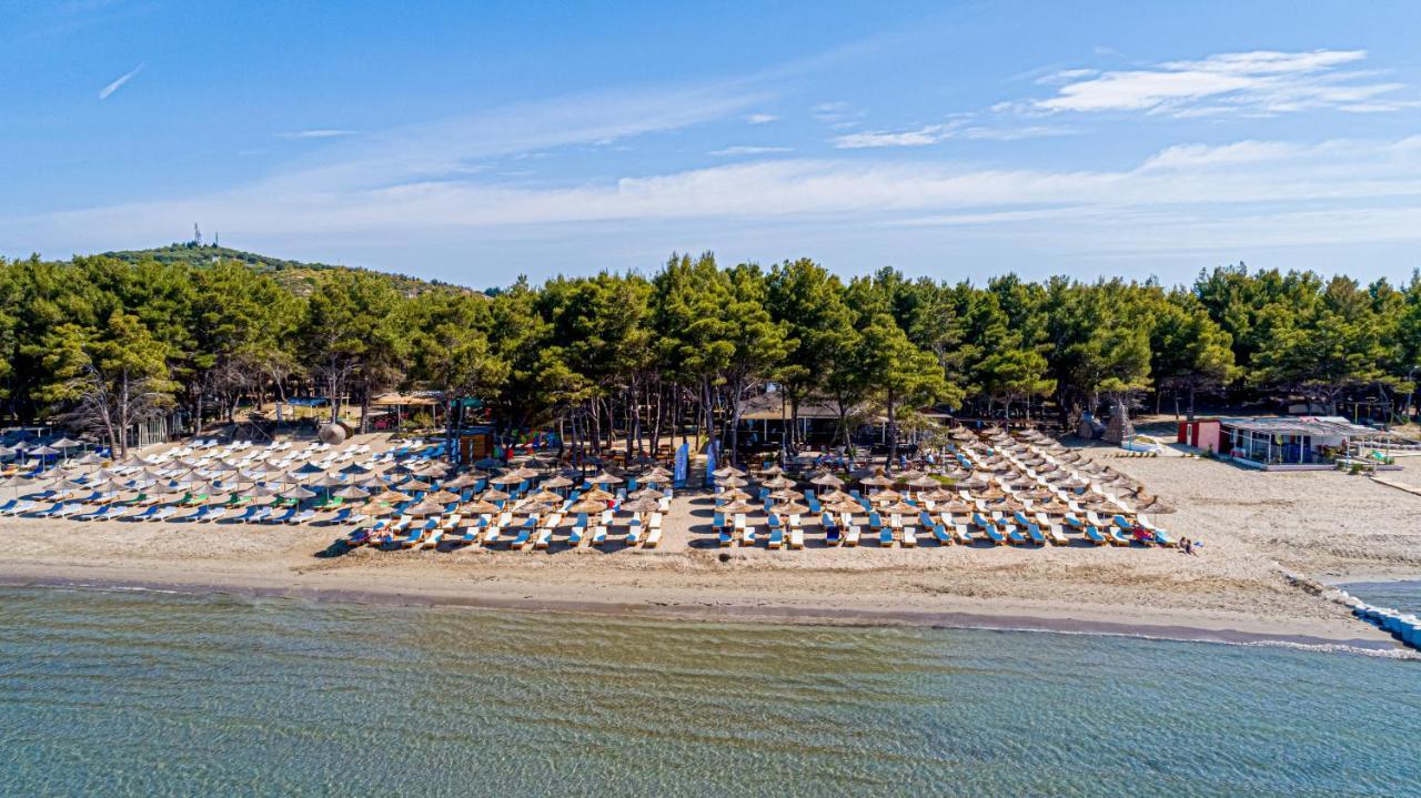 Ecuador Resort Zverneci Εξωτερικό φωτογραφία