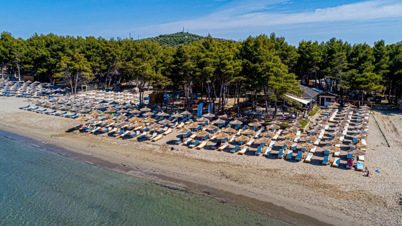 Ecuador Resort Zverneci Εξωτερικό φωτογραφία