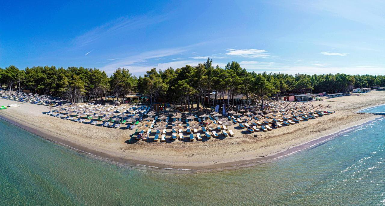 Ecuador Resort Zverneci Εξωτερικό φωτογραφία