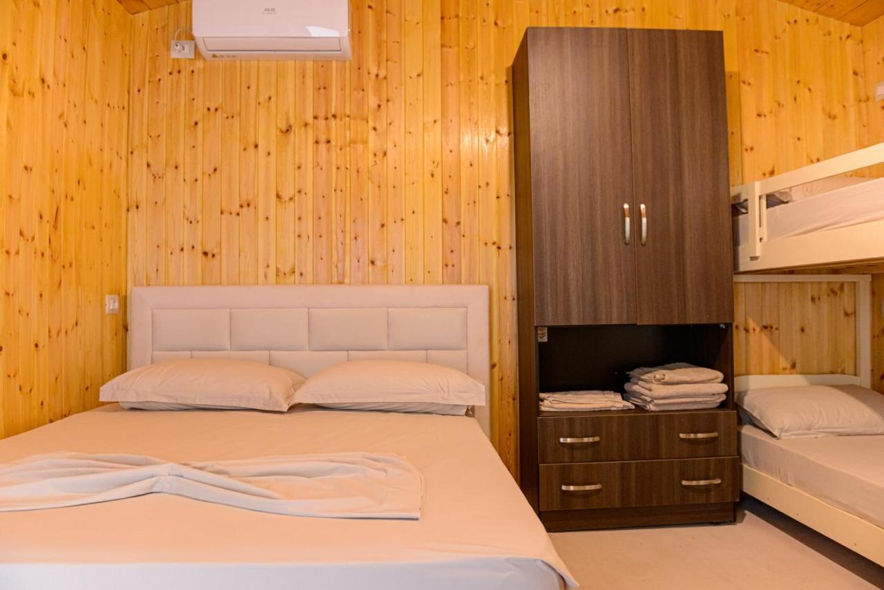 Ecuador Resort Zverneci Εξωτερικό φωτογραφία