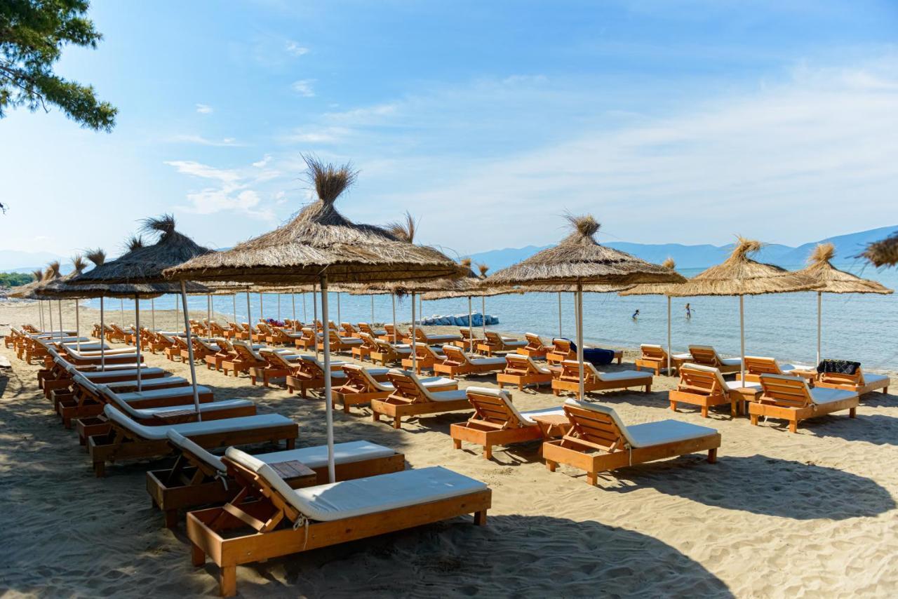 Ecuador Resort Zverneci Εξωτερικό φωτογραφία