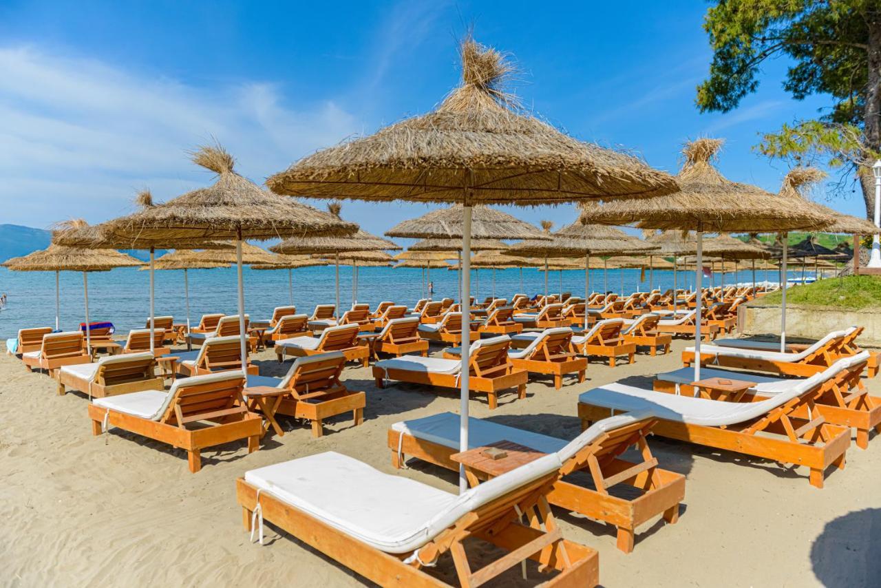Ecuador Resort Zverneci Εξωτερικό φωτογραφία