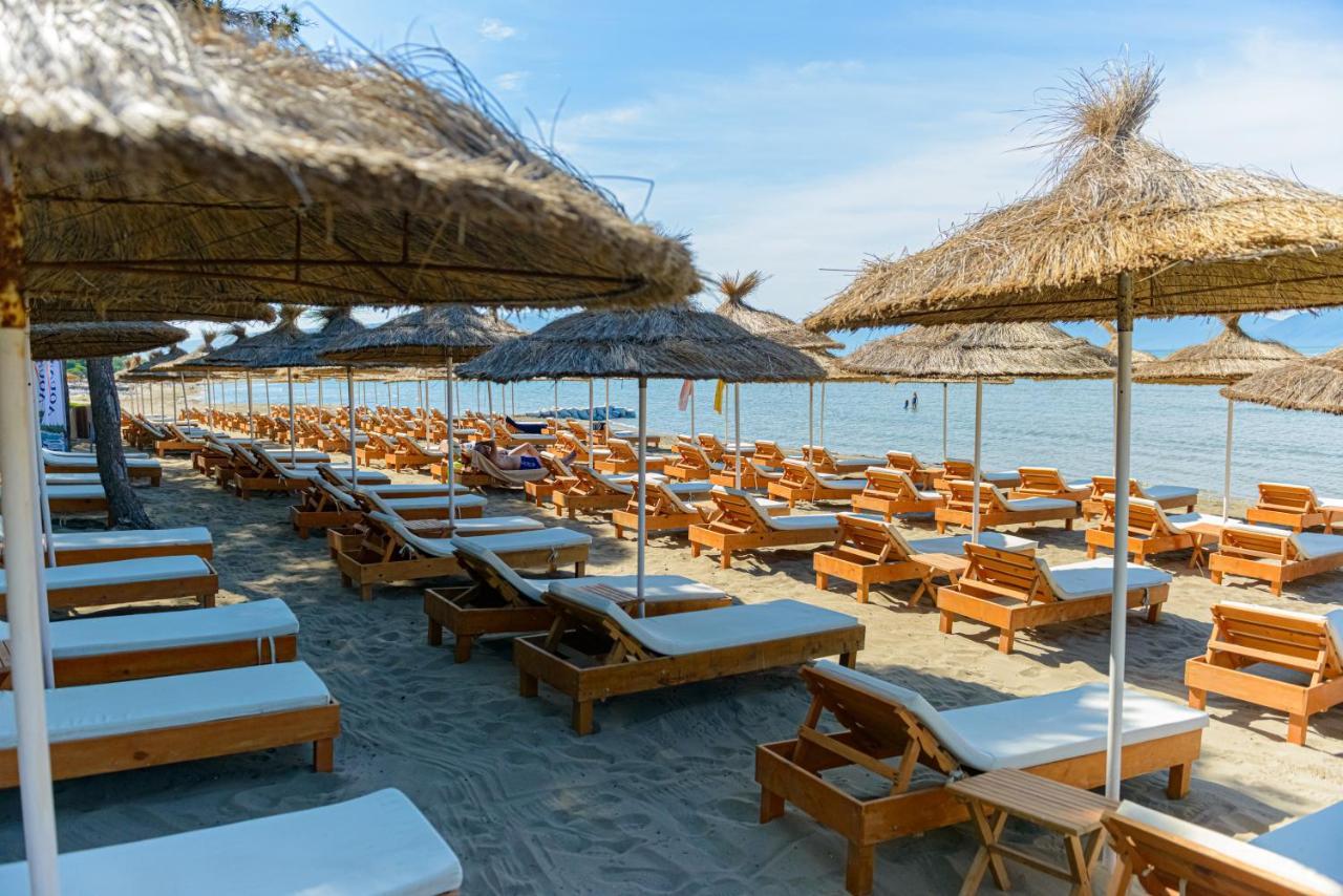 Ecuador Resort Zverneci Εξωτερικό φωτογραφία