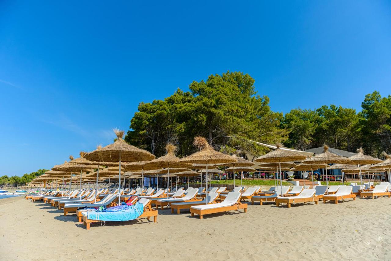 Ecuador Resort Zverneci Εξωτερικό φωτογραφία