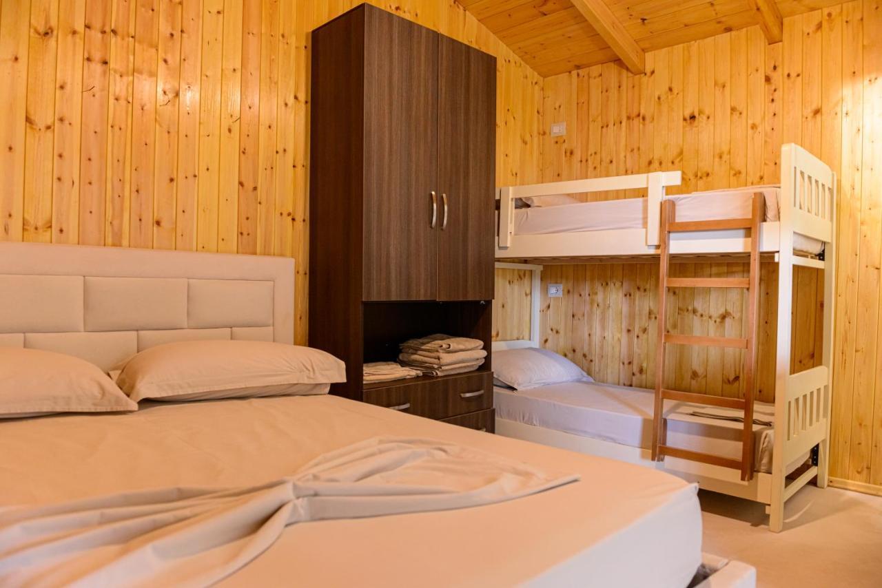 Ecuador Resort Zverneci Εξωτερικό φωτογραφία