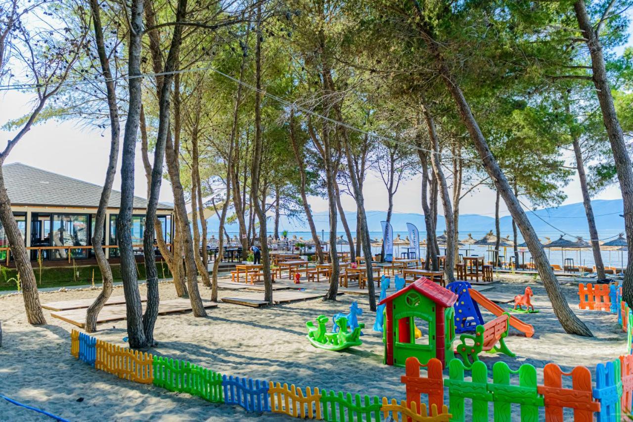 Ecuador Resort Zverneci Εξωτερικό φωτογραφία