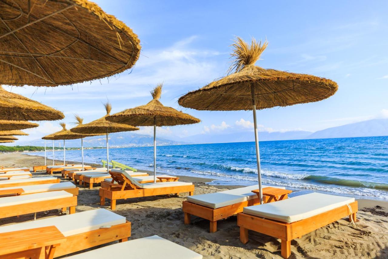 Ecuador Resort Zverneci Εξωτερικό φωτογραφία