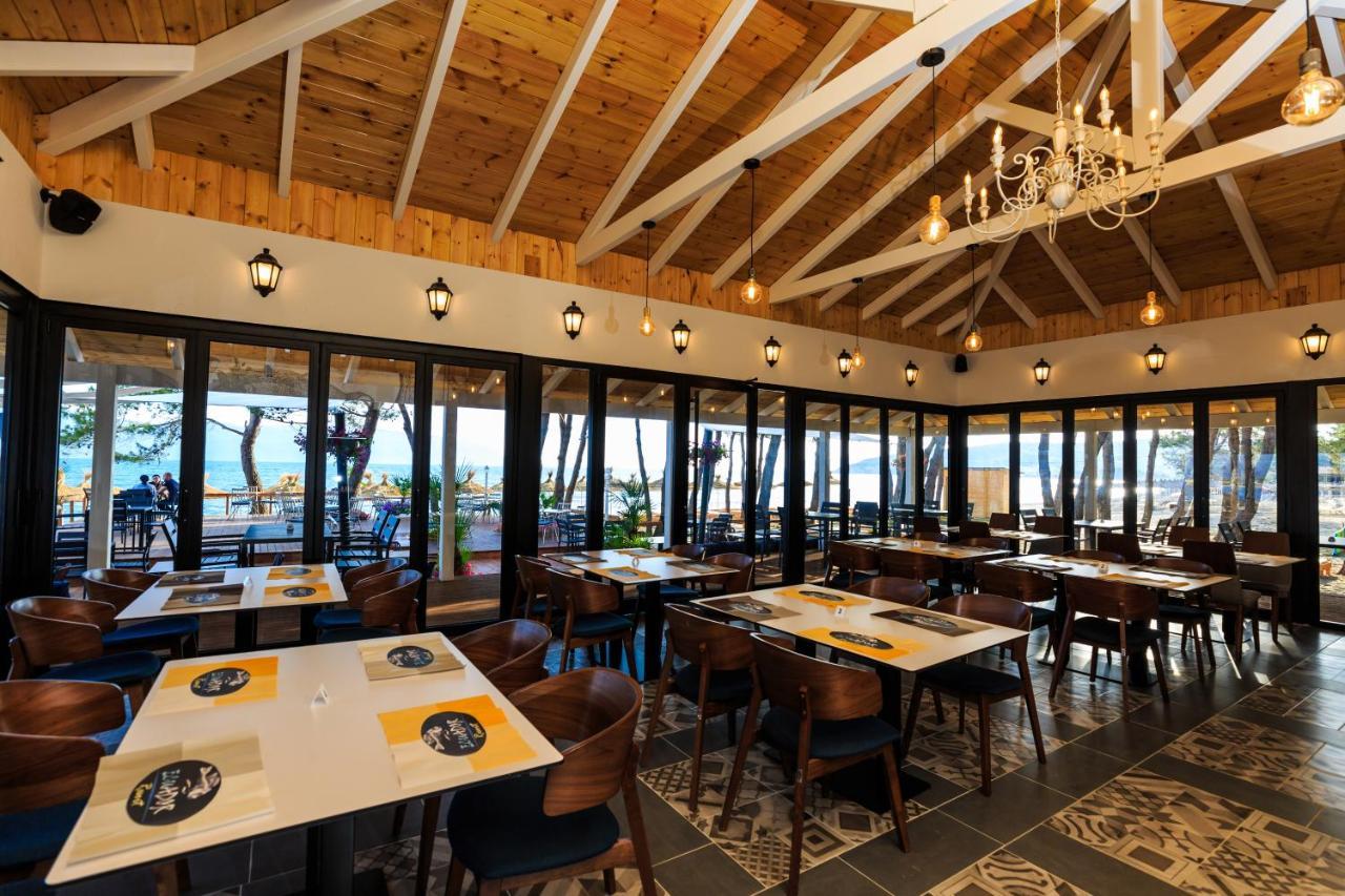 Ecuador Resort Zverneci Εξωτερικό φωτογραφία