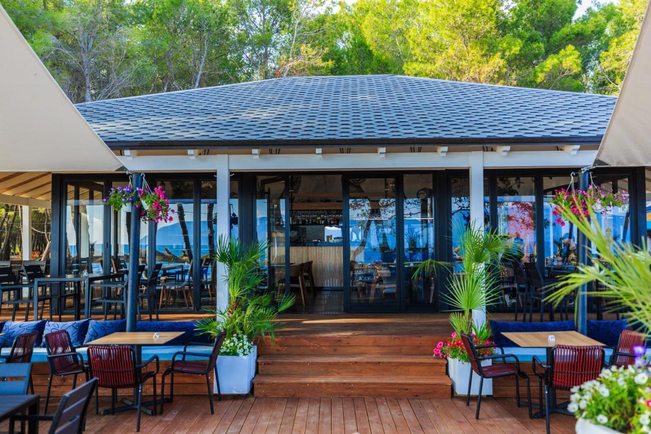 Ecuador Resort Zverneci Εξωτερικό φωτογραφία
