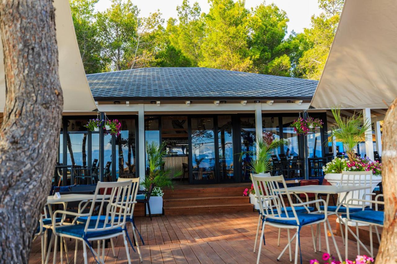 Ecuador Resort Zverneci Εξωτερικό φωτογραφία