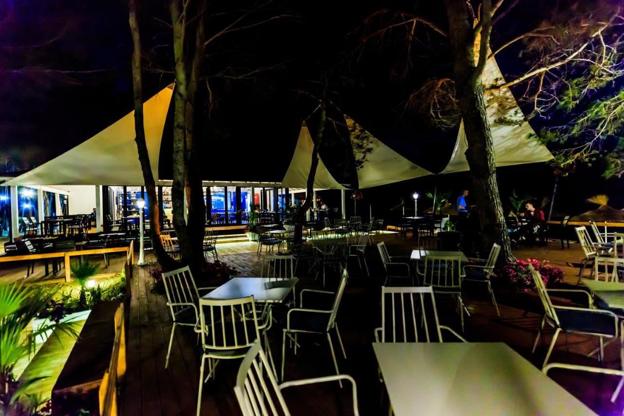 Ecuador Resort Zverneci Εξωτερικό φωτογραφία